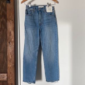 Abercrombie Ankle straight ultra high rise (sz 26/ 2 short)